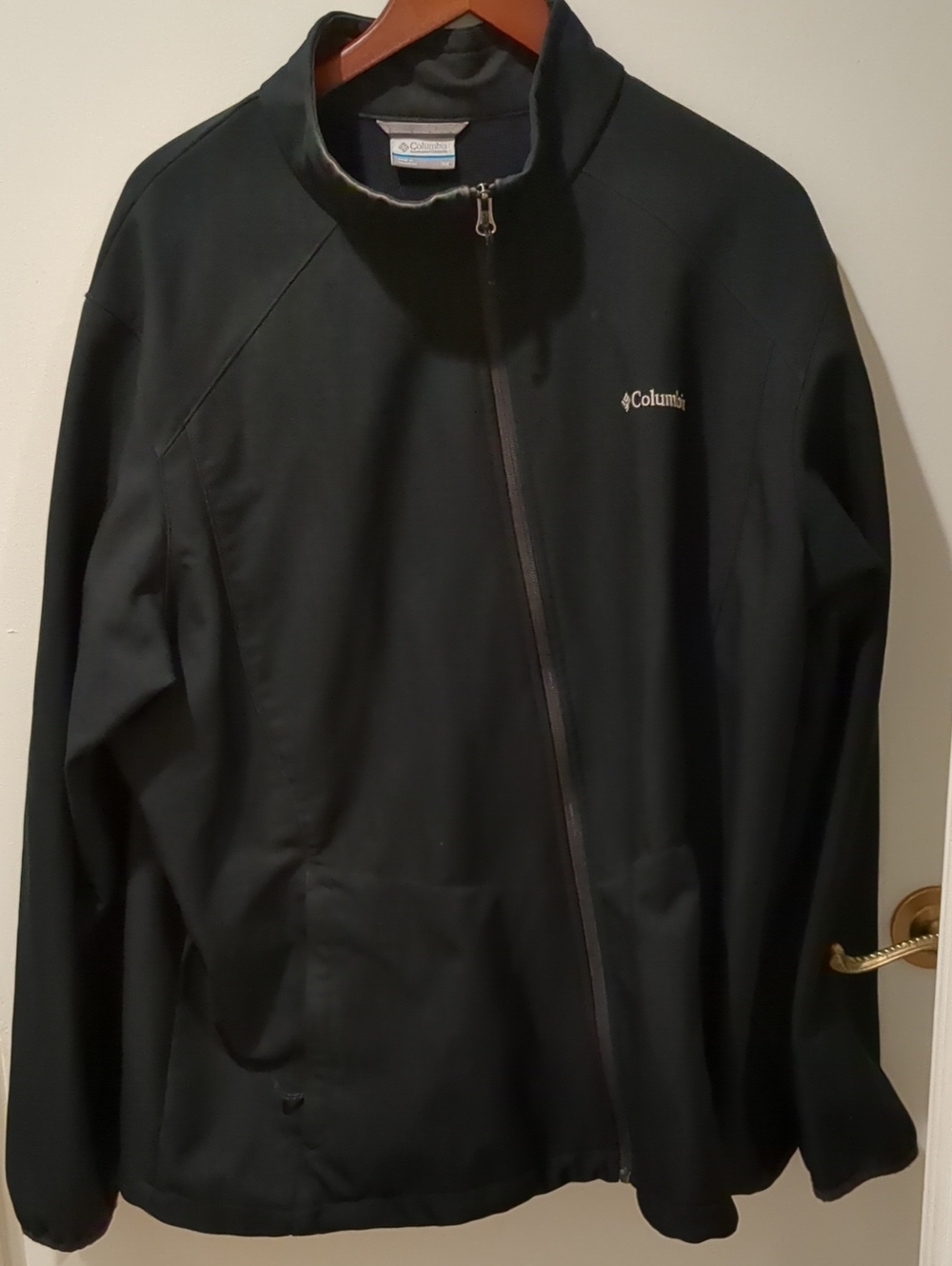 Columbia Men's Black Lightweight Full-Zip Jacket